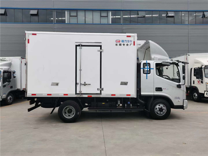 國六福田歐馬可S1排半冷藏車4.2米