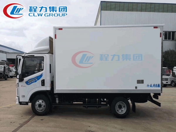 國六躍進自動檔冷藏車